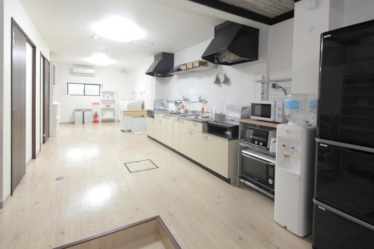 Guest House Futaba Осака Экстерьер фото